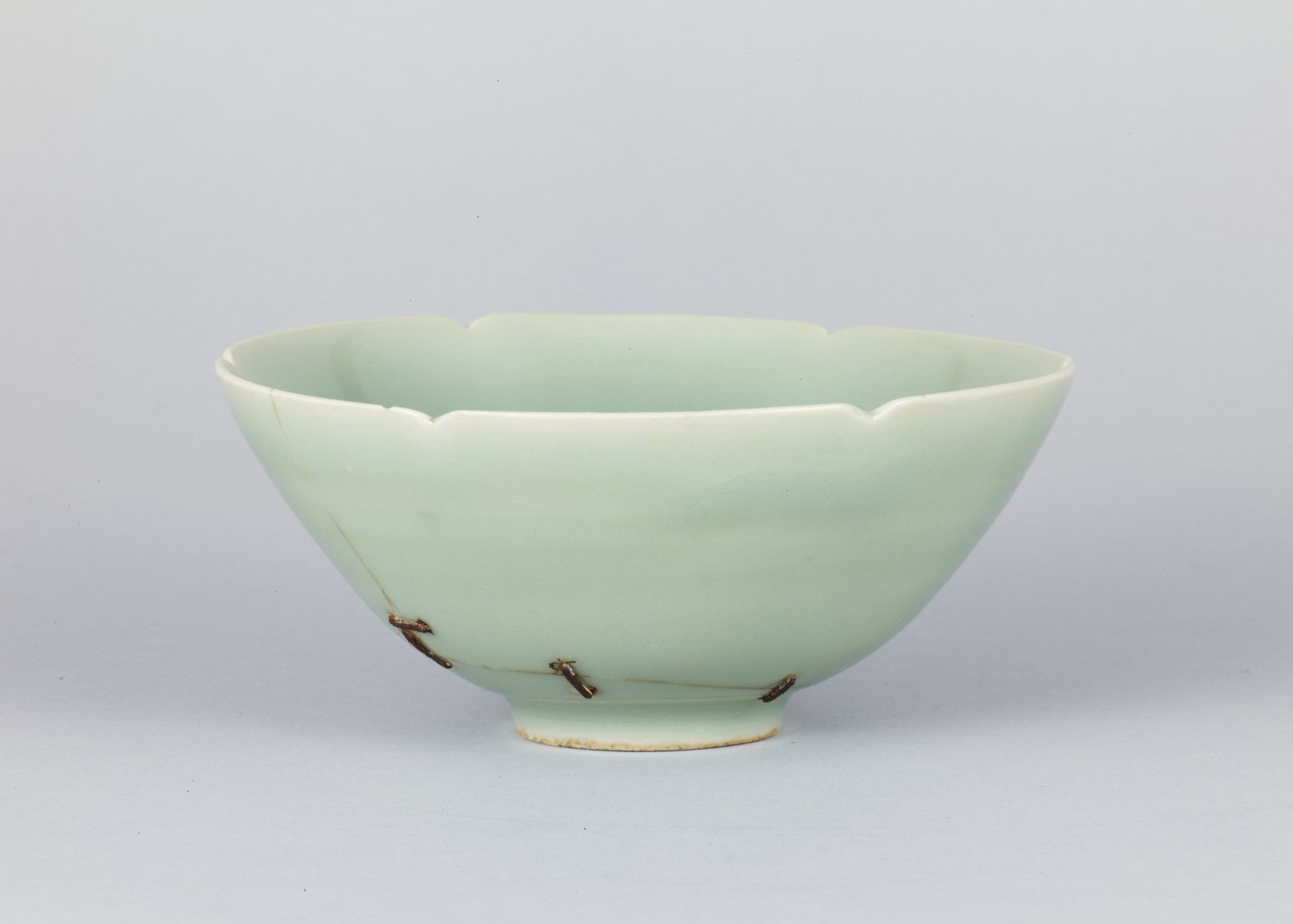 青磁輪花茶碗 銘 馬蝗絆