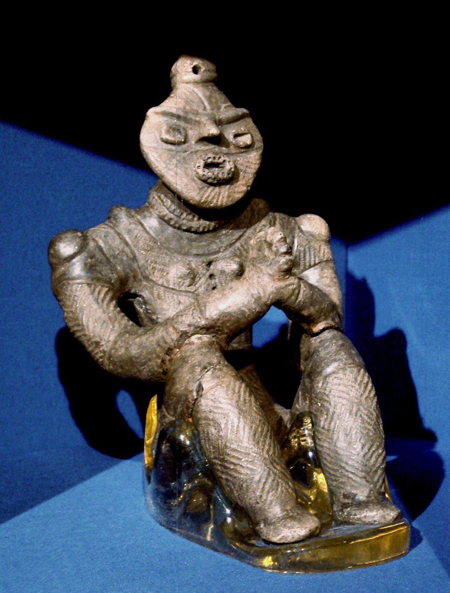 Dogū with hands clasped (the 'Praying Dogū')