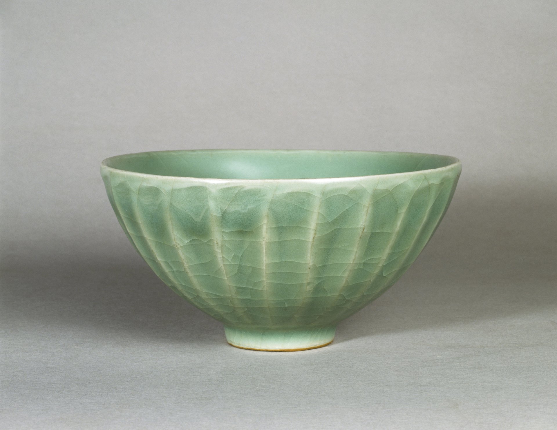 Bowl, excavated from a tomb at Ogitochi, Izumo, Shimane