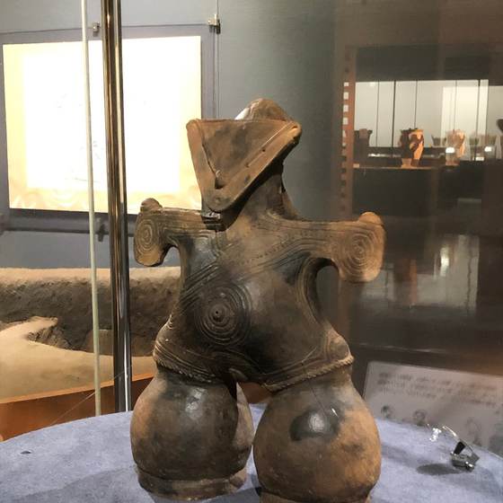 土偶（仮面の女神）