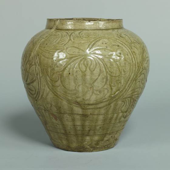 黄釉牡丹唐草文広口壺