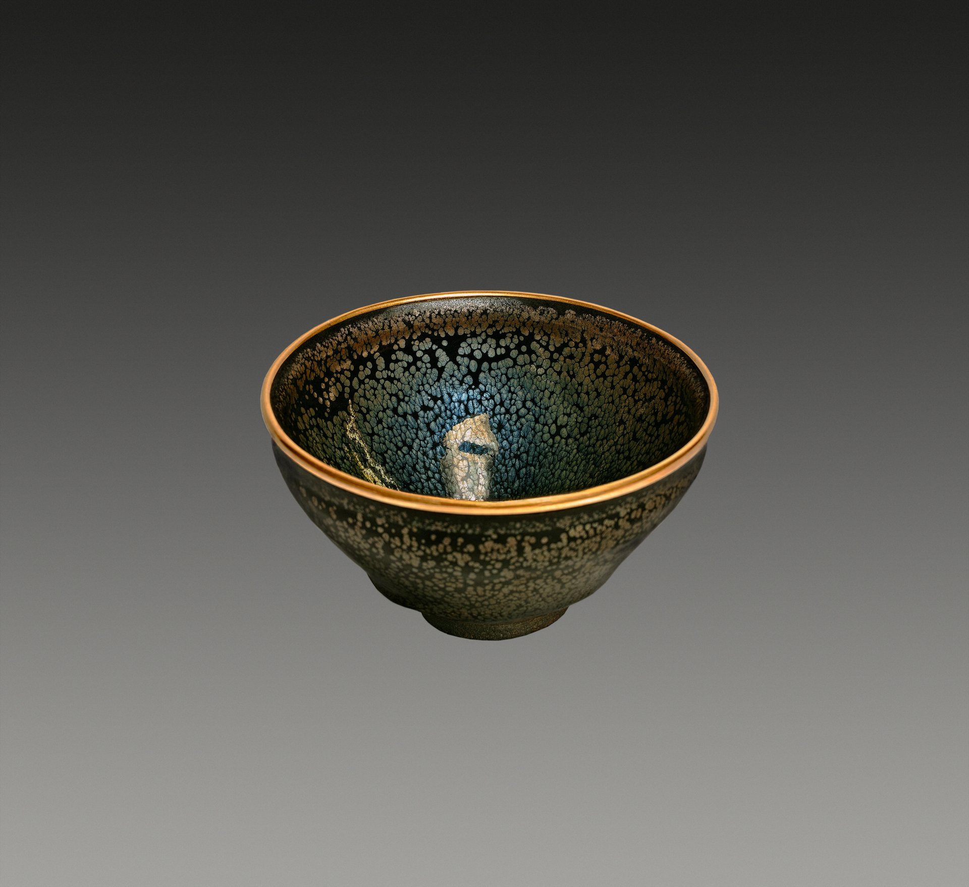 Tea bowl with 'oil spot' glaze (Yuteki Tenmoku)